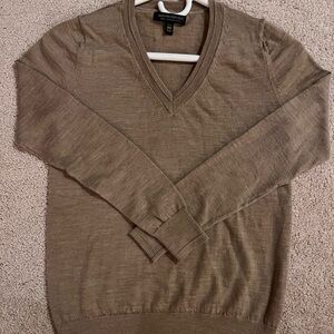 Banana Republic women’s  Tan V-Neck Sweater
